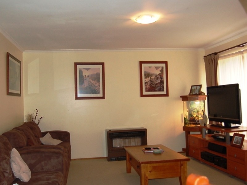 15 Maralyn Court, Aberfoyle Park SA 5159