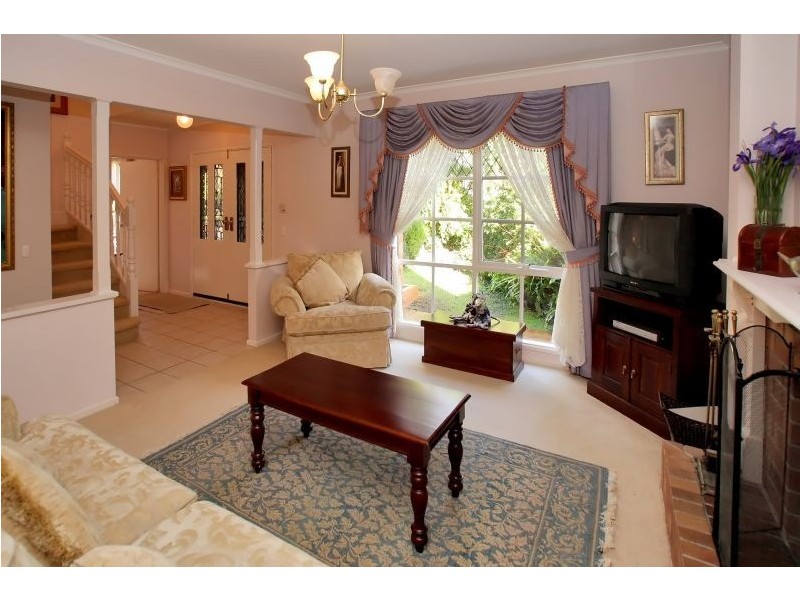 6 Rosella Close, Flagstaff Hill SA 5159