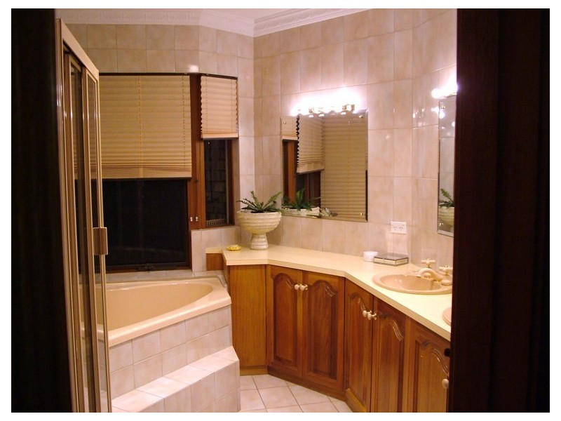 10 Palmyra Court, Flagstaff Hill SA 5159