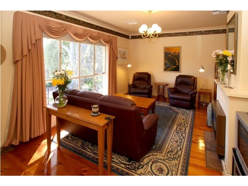 2 Emu Avenue, Glenalta SA 5052