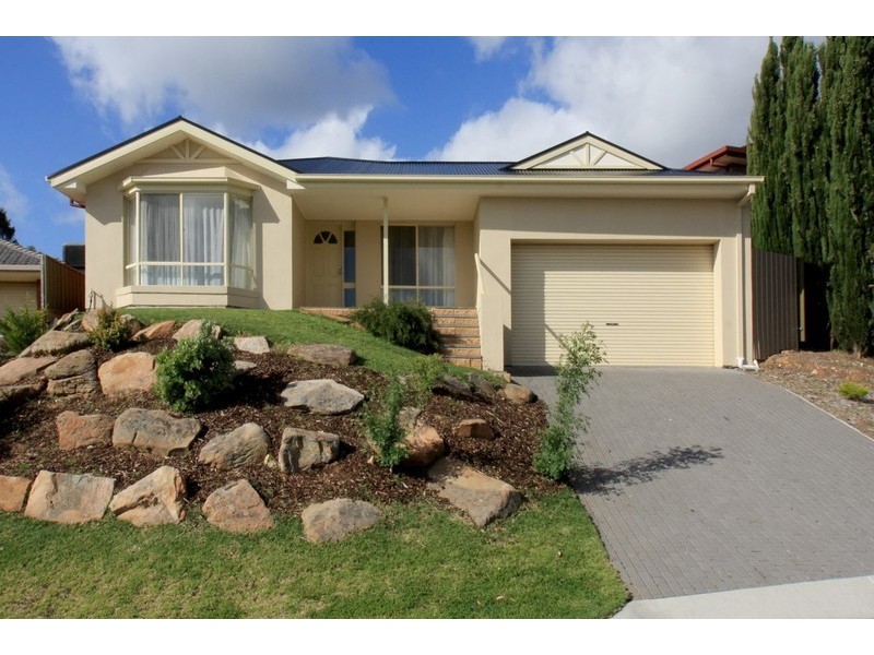2 Ridge Place, Aberfoyle Park SA 5159