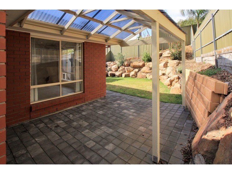 2 Ridge Place, Aberfoyle Park SA 5159