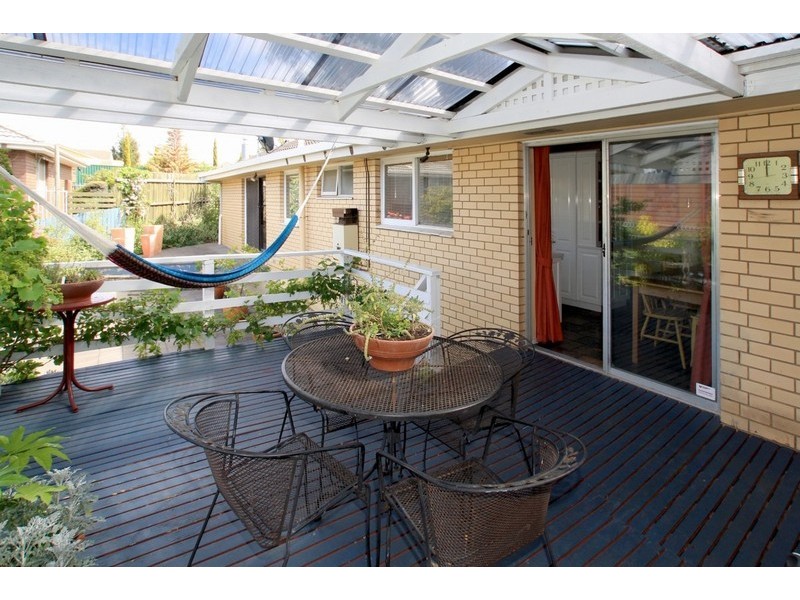 15 Chelsea Avenue, Flagstaff Hill SA 5159