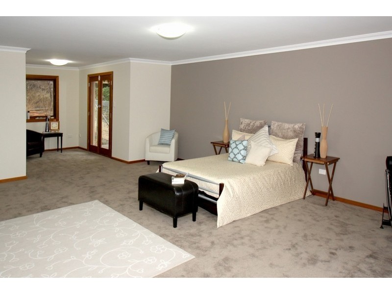 2 Winding Way, Belair SA 5052