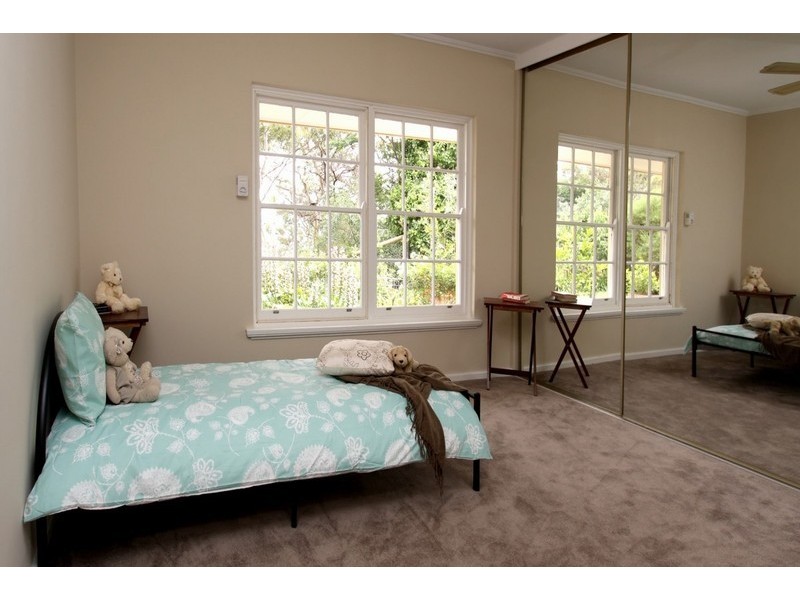 2 Winding Way, Belair SA 5052