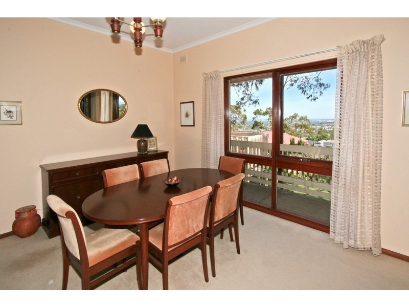 10 Kinnane Crescent, Pasadena SA 5042