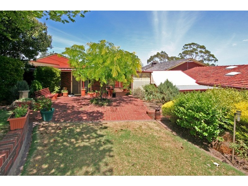 10 Kinnane Crescent, Pasadena SA 5042