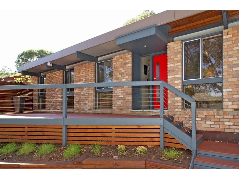 28 Oakdene Crescent, Coromandel Valley SA 5051