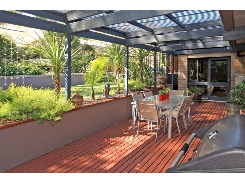 28 Oakdene Crescent, Coromandel Valley SA 5051