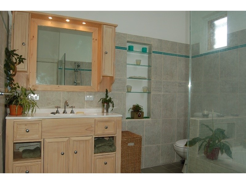 11 Highland Drive, Bellevue Heights SA 5050