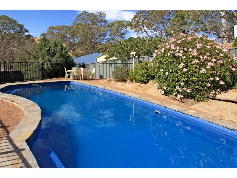 2 Grassmere Close, Coromandel Valley SA 5051