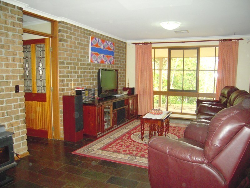 39 Woodlea Drive, Aberfoyle Park SA 5159