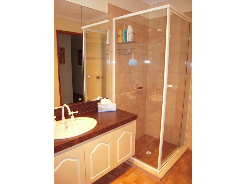 39 Woodlea Drive, Aberfoyle Park SA 5159