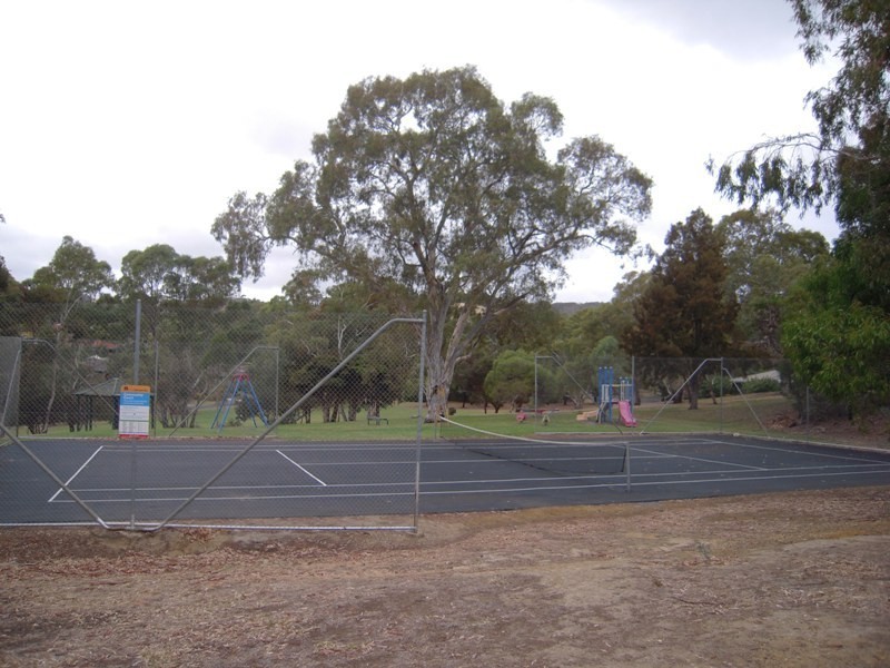 39 Woodlea Drive, Aberfoyle Park SA 5159