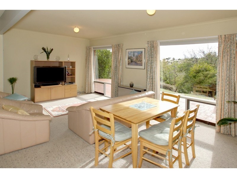 61 Hillcrest Drive (enter via Depindo Ave), Eden Hills SA 5050