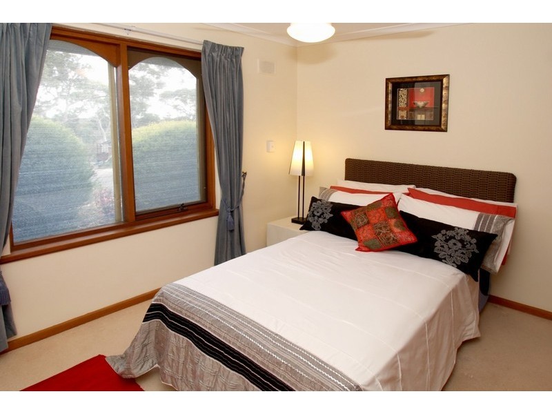 33 Barbara Crescent, Coromandel Valley SA 5051