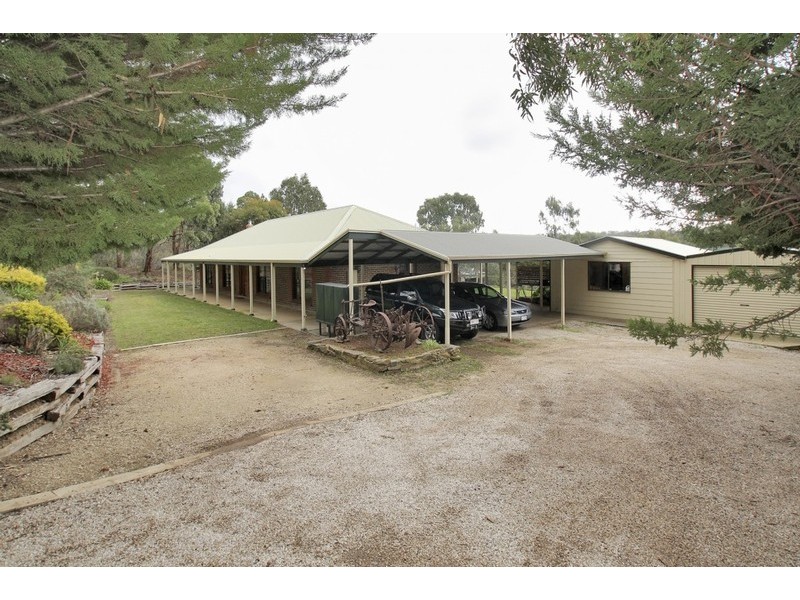 5 Allumba Drive, Ironbank SA 5153