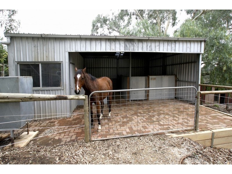 5 Allumba Drive, Ironbank SA 5153