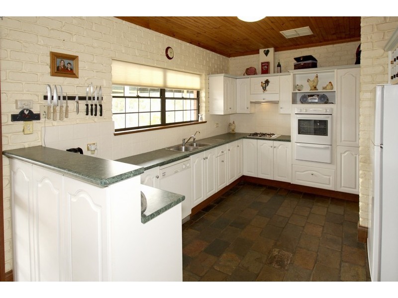 5 Allumba Drive, Ironbank SA 5153