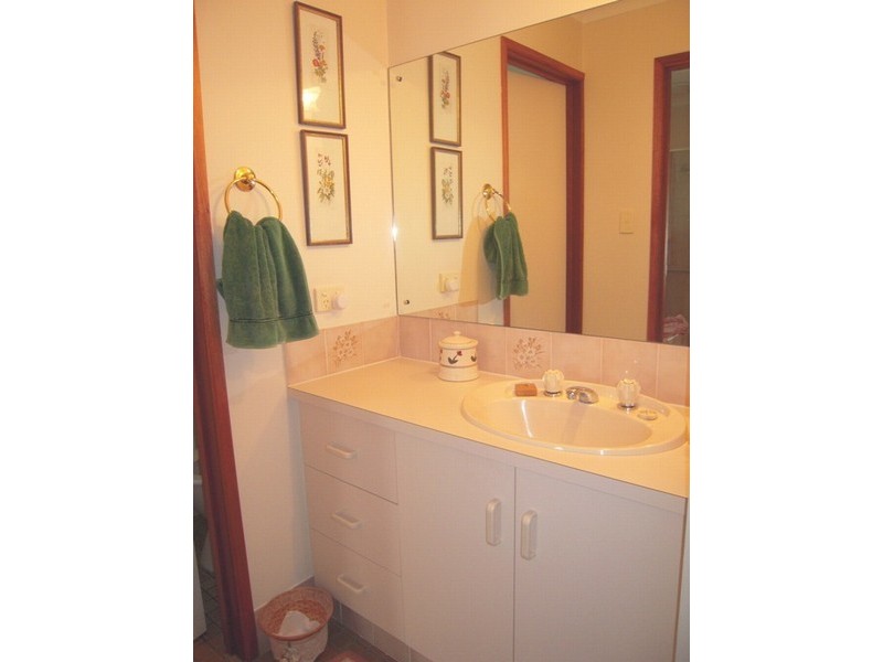 44 Jeanette Crescent, Aberfoyle Park SA 5159