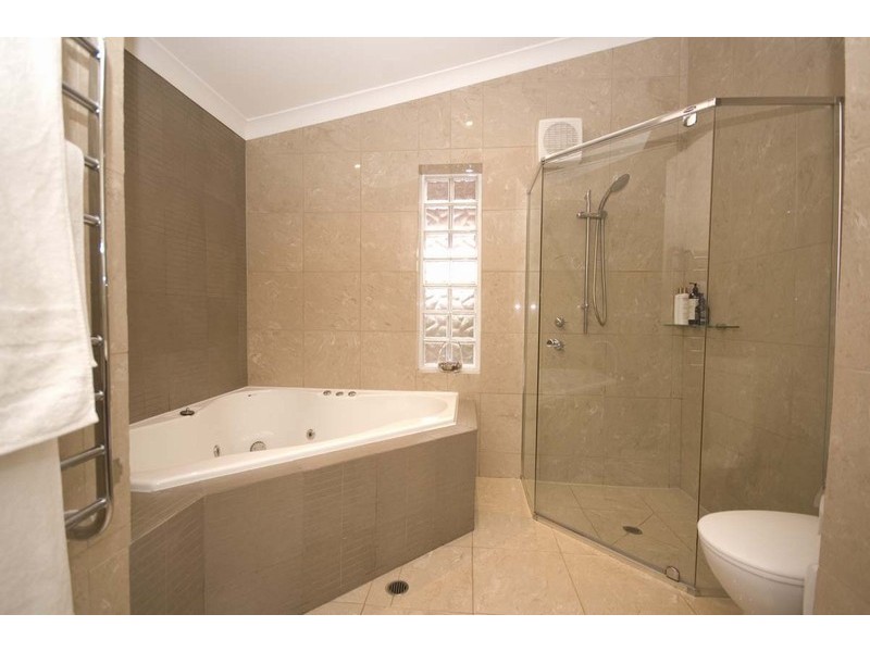 2 Hill Avenue, Cumberland Park SA 5041