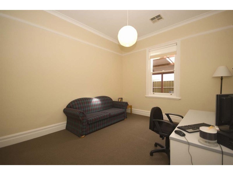2 Hill Avenue, Cumberland Park SA 5041