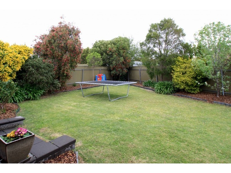 4 Blaxland Avenue, Woodcroft SA 5162