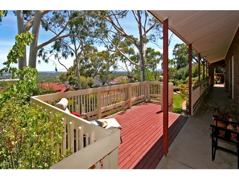 10 Kinnane Crescent, Pasadena SA 5042