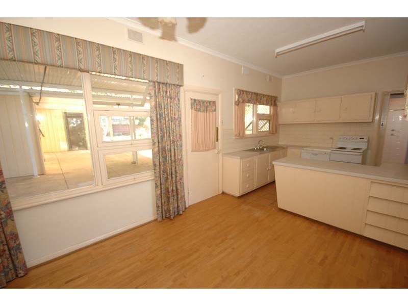 216 Shepherds Hill Road, Bellevue Heights SA 5050