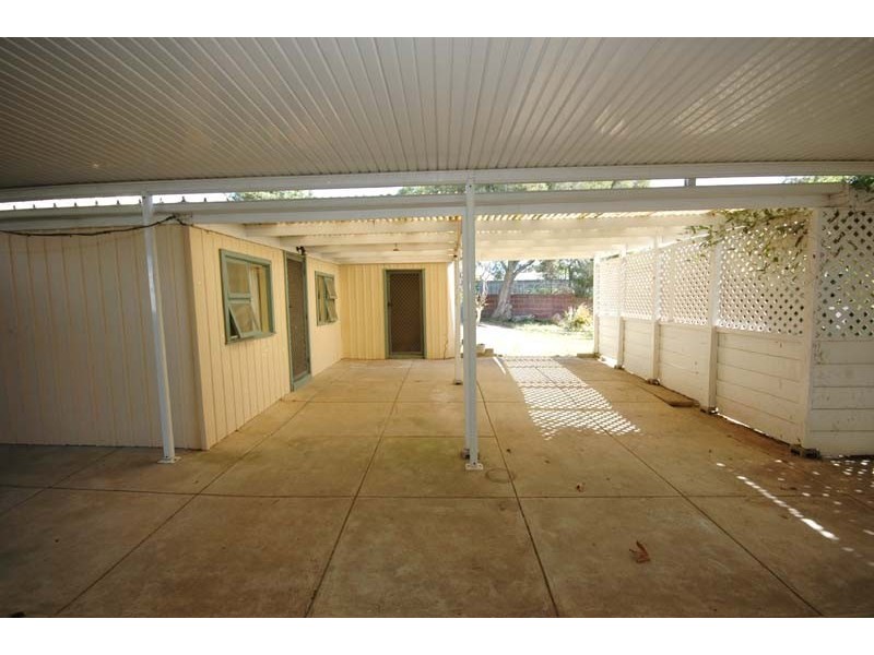 216 Shepherds Hill Road, Bellevue Heights SA 5050