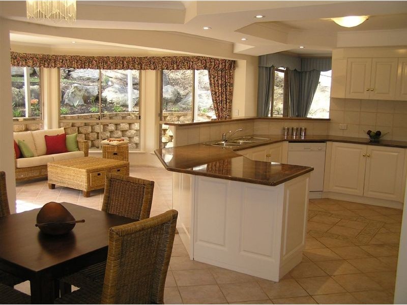 2 Hilderstone Court, Flagstaff Hill SA 5159