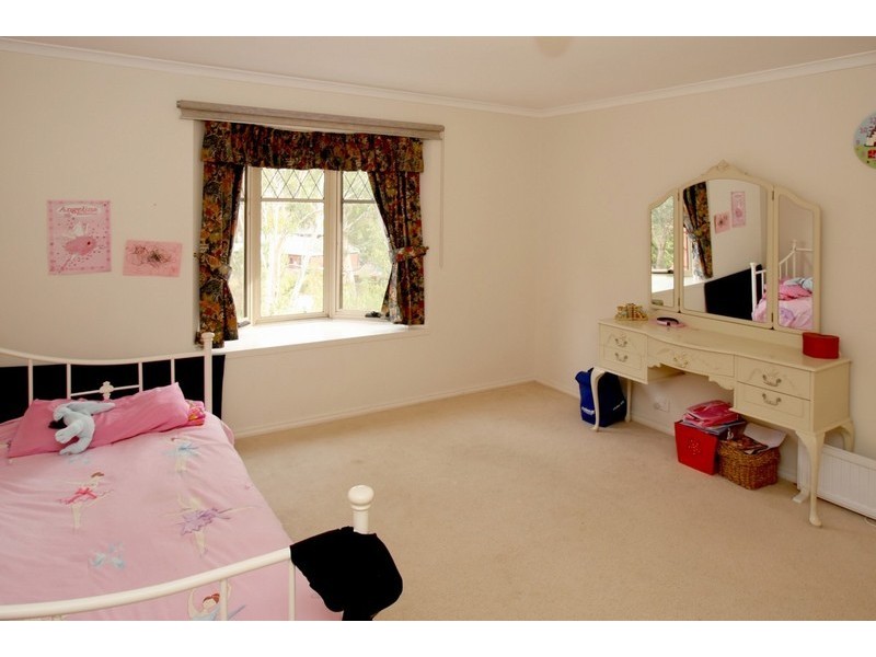 2 Hilderstone Court, Flagstaff Hill SA 5159