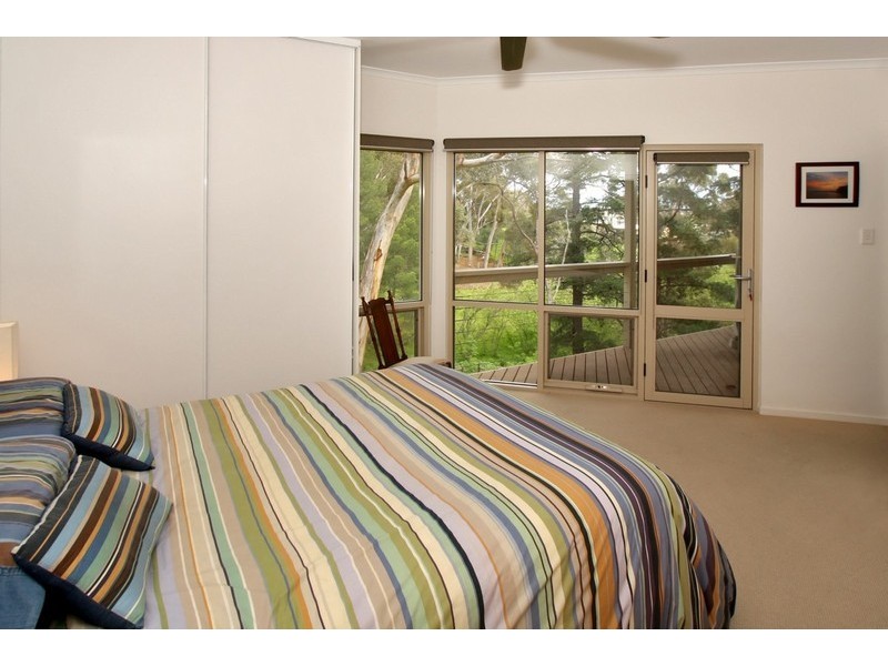 5 Yalpara Street, Eden Hills SA 5050
