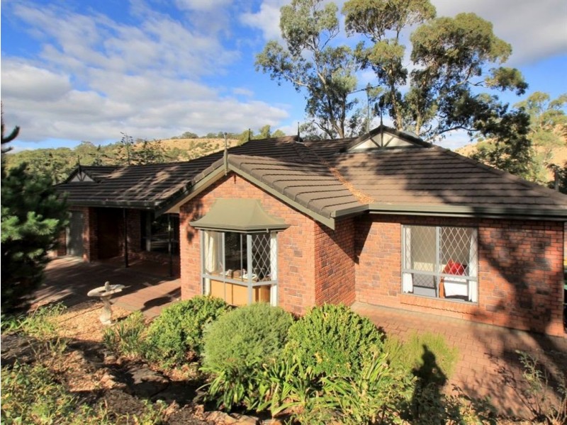 32 Shannon Cr, Coromandel Valley SA 5051