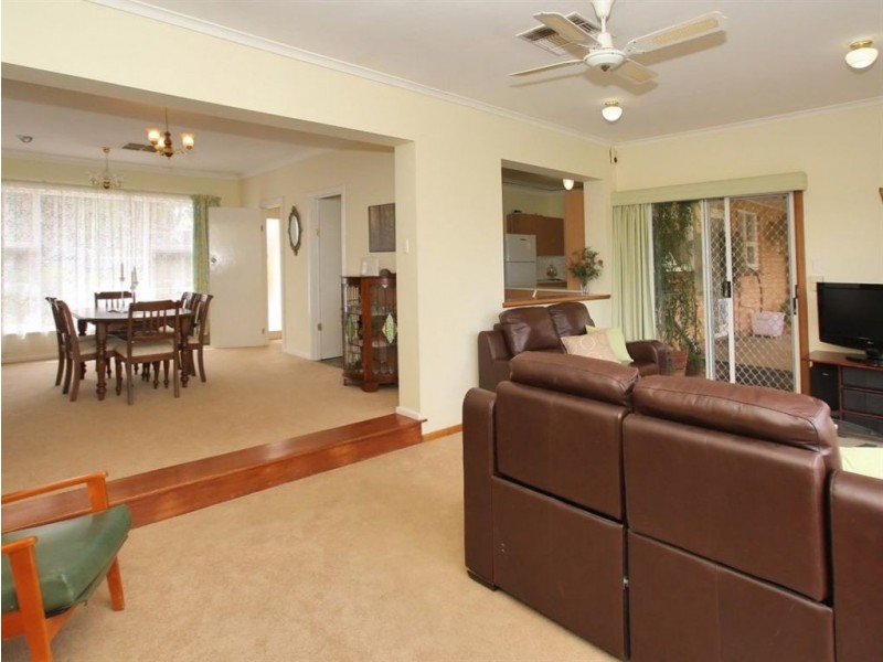 21 Nicolle Avenue, Hawthorndene SA 5051
