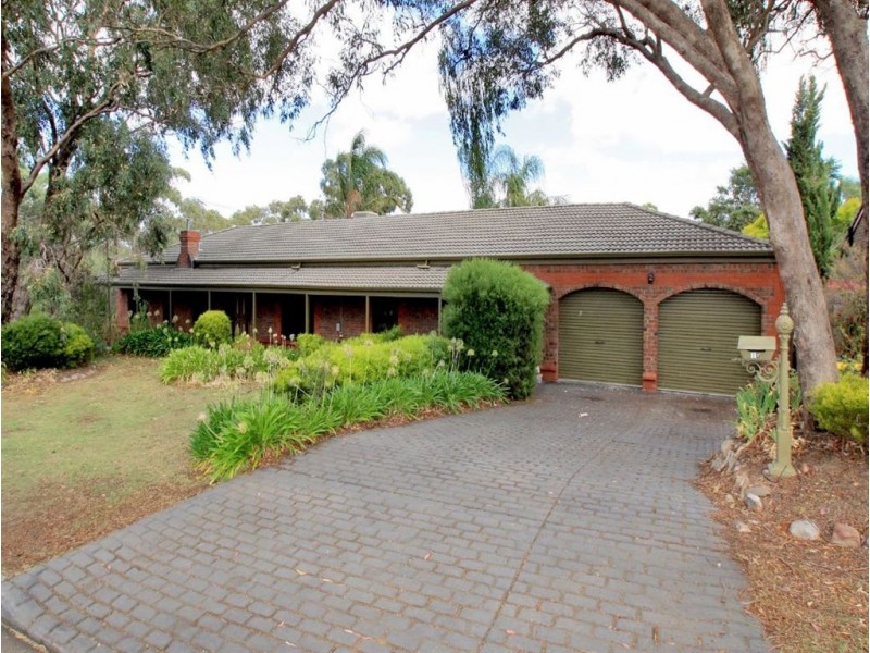 18 Daveys Road, Flagstaff Hill SA 5159