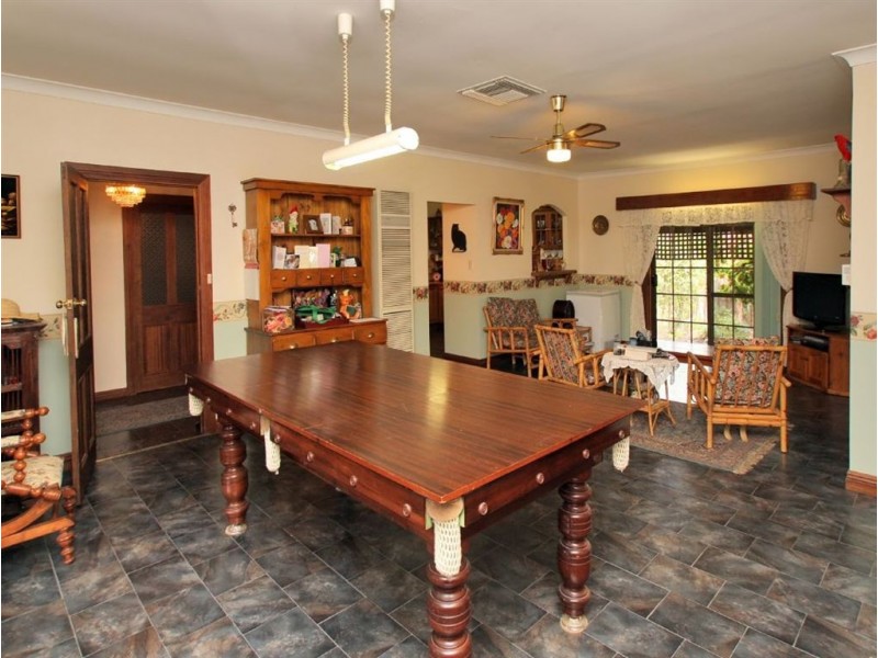 18 Daveys Road, Flagstaff Hill SA 5159