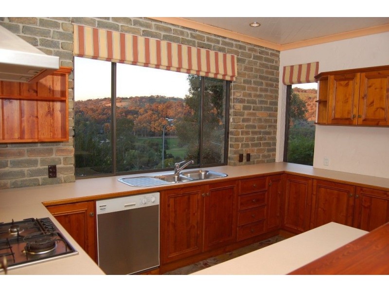 1 Ross Court, Coromandel Valley SA 5051