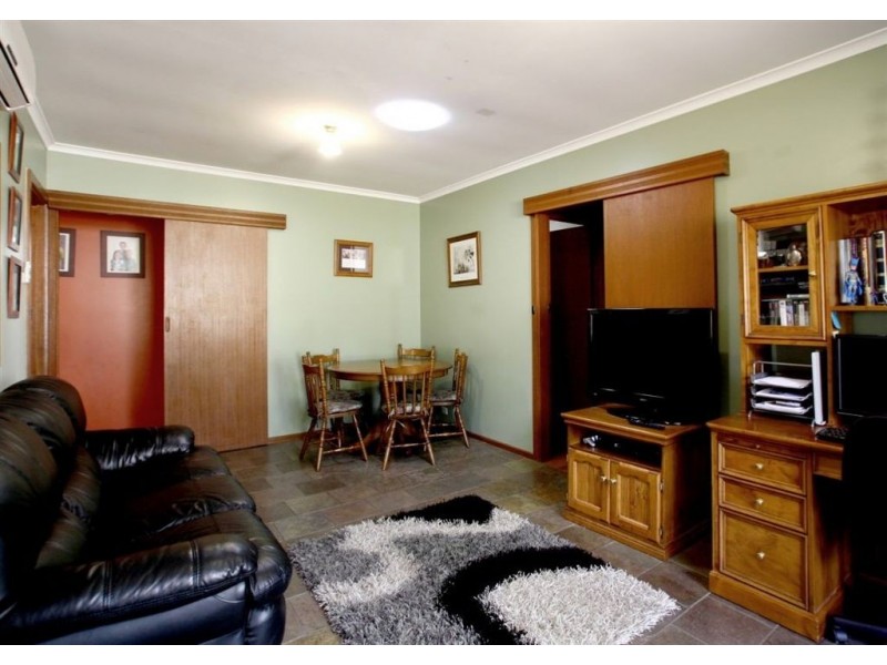 8 Wyndham Drive, Coromandel Valley SA 5051