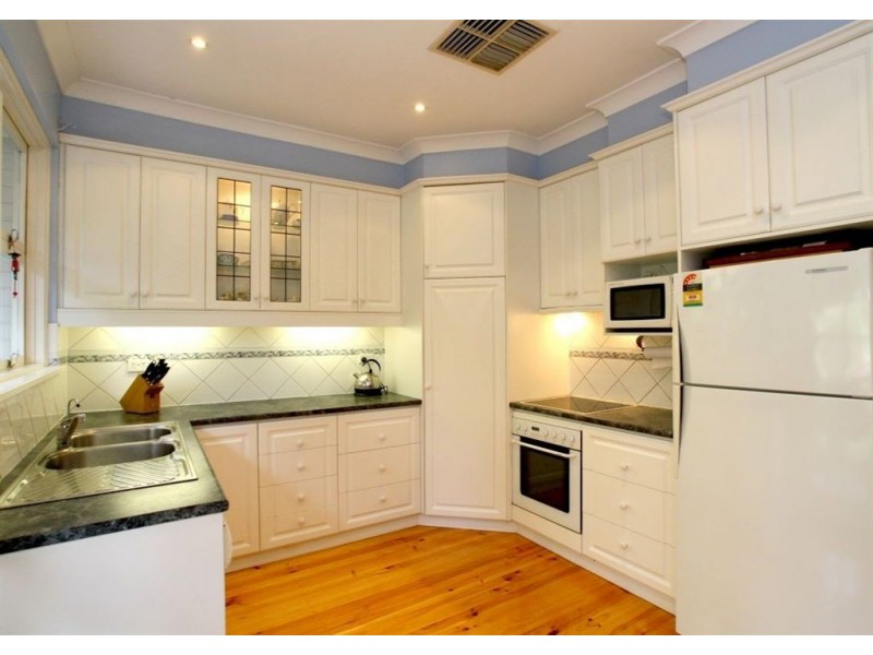 131 Coromandel Parade, Coromandel Valley SA 5051