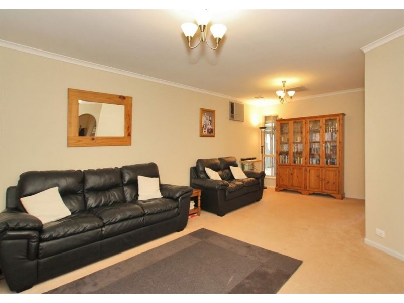 12 Banksia Road, Aberfoyle Park SA 5159