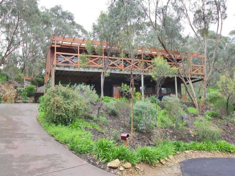 11 Waratah Close, Belair SA 5052