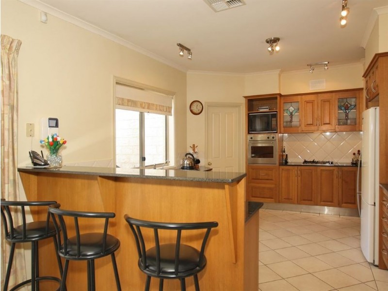 2 Nunyara Crescent, Belair SA 5052