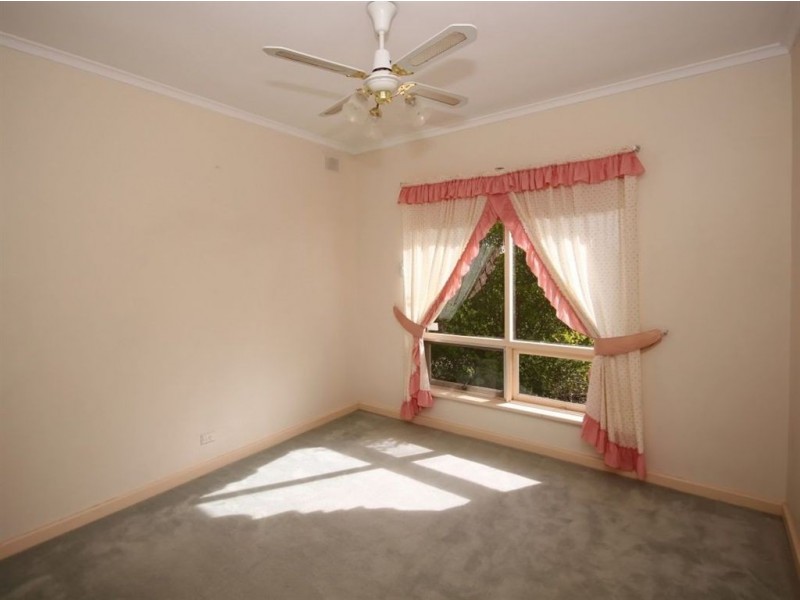 11 Adam Avenue, Bellevue Heights SA 5050