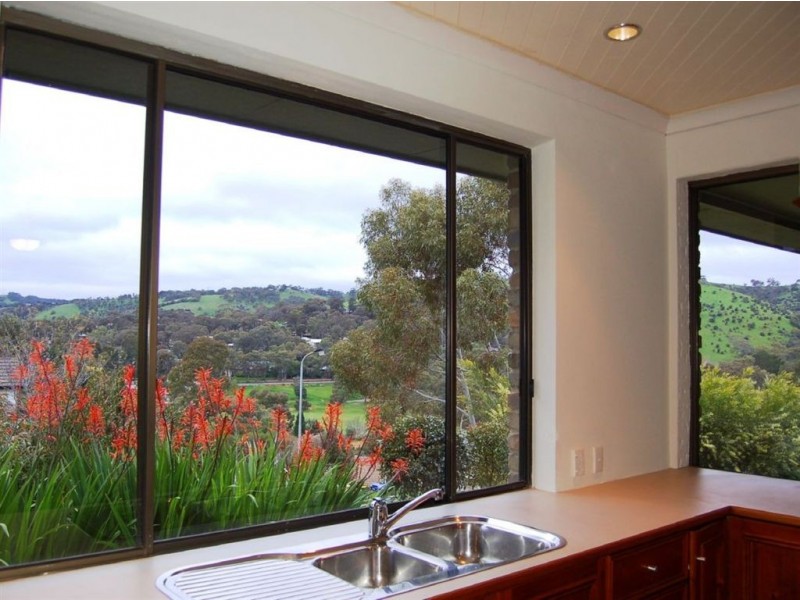 1 Ross Ct, Coromandel Valley SA 5051