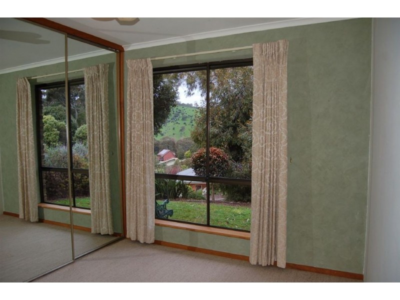 1 Ross Ct, Coromandel Valley SA 5051