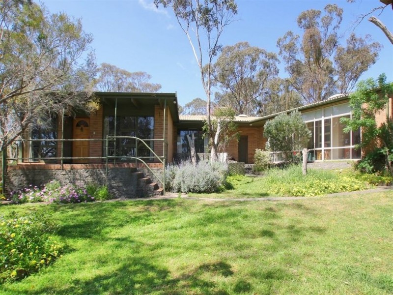 14 Hill Road, Eden Hills SA 5050