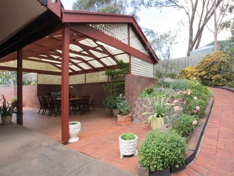 28 Hillsdale Avenue, Coromandel Valley SA 5051