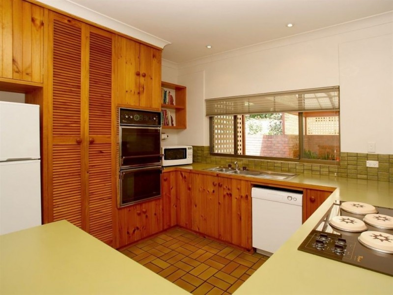 28 Hillsdale Avenue, Coromandel Valley SA 5051