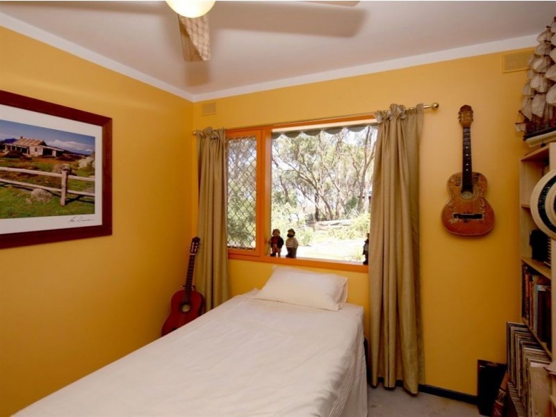 12 Yalpara Street, Eden Hills SA 5050